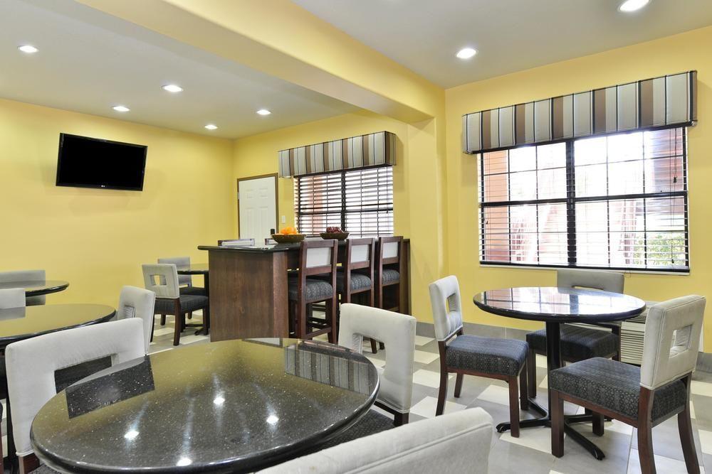 Best Western La Place Inn Exterior photo