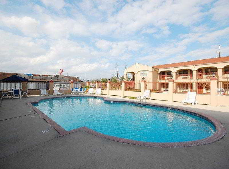 Best Western La Place Inn Facilities photo