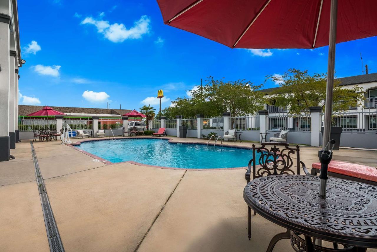 Best Western La Place Inn Exterior photo