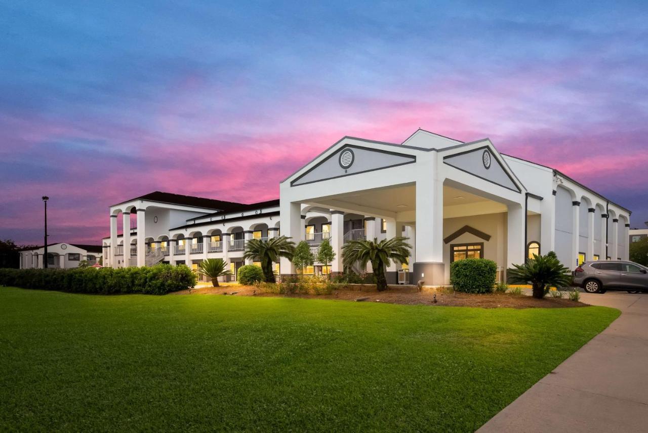 Best Western La Place Inn Exterior photo